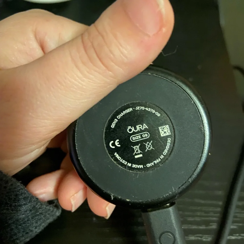 Oura Black Charging Dock with Magnetic Ring